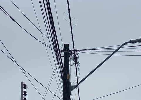 Quatro homens morrem eletrocutados enquanto faziam ligação clandestina