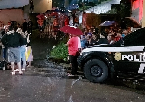 Mototaxista é executado a tiros no meio da rua em Manaus