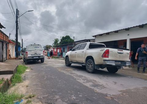 Homem é achado morto dentro de carro em Manaus