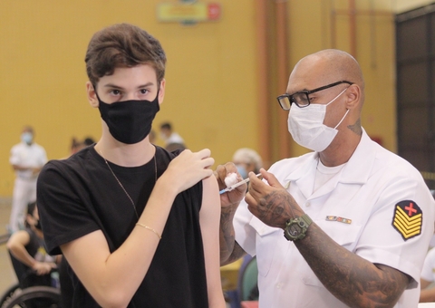 Confira onde estão os 52 pontos de vacinação contra a covid da semana em Manaus 