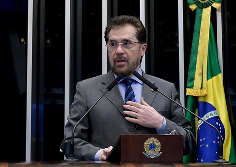 PSDB e Cidadania oficializam união; Plínio Valério deve presidir diretório