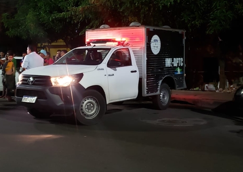 Homem é assassinado a tiros em beco de Manaus