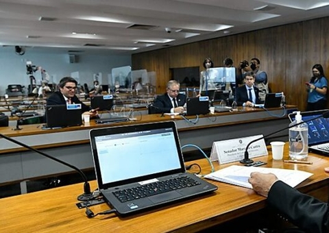 Comissão do Senado vai ouvir ministro interino da Educação em maio
