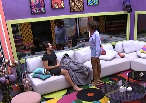 BBB22: Jessilane conversa com Eliezer sobre paredão e brother dispara: ‘DG é a melhor opção'