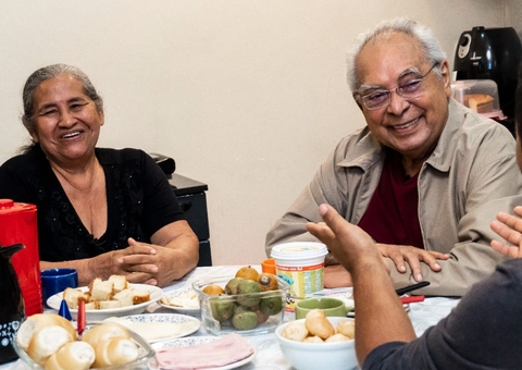 Amazonino diz que no seu plano de Governo habitação será prioridade