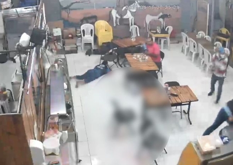Câmeras de segurança mostram homem sendo executado em churrascaria de Manaus