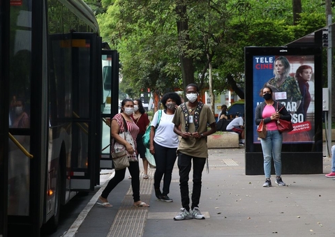 Covid-19: Brasil tem 30,25 milhões de casos e 661,9 mil mortes