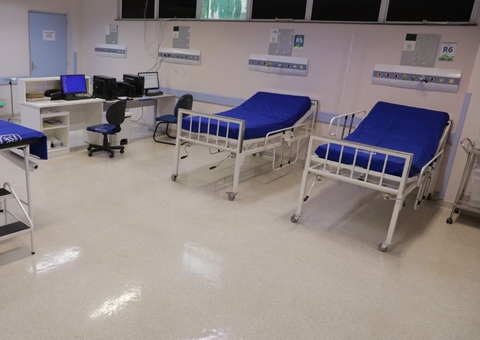 Casos e óbitos de Covid-19 seguem em queda no Amazonas após fim do uso de máscaras