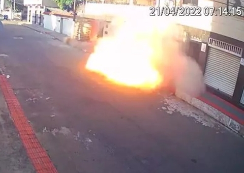 Vídeo mostra prédio de 3 andares desabando em Vila Velha; Bombeiros confirmam 1 morte