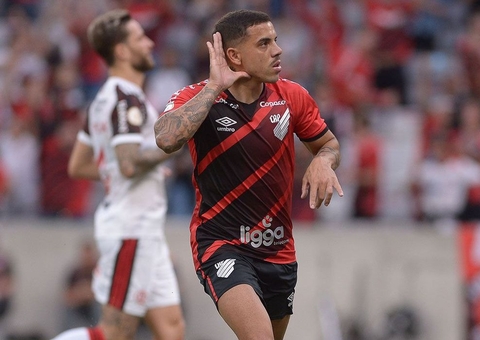 Brasileiro: Athletico-PR vence Flamengo por 1 x 0