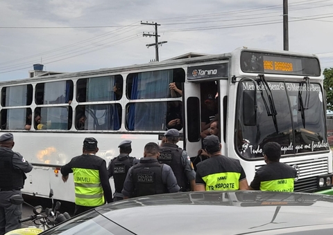 Veículos do transporte clandestino são tirados de circulação em Manaus