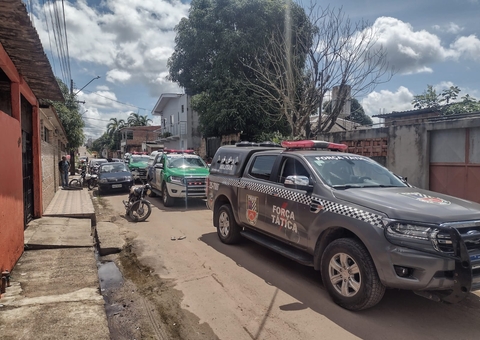 Grupo invadiu casa e executou dupla em Manaus; Terceiro foi baleado
