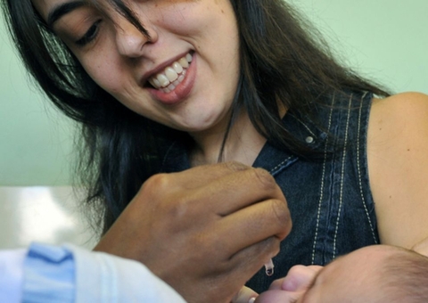 Queda da vacinação é sinal vermelho para retorno da poliomielite, alerta Fi