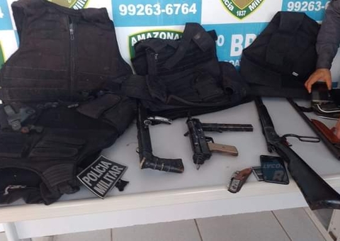 Grupo é preso com arsenal de guerra em plena luz do dia no Amazonas