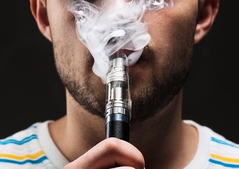 Cardiologista alerta para os riscos do uso do cigarro eletrônico