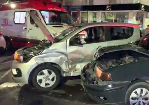 Violento acidente deixa criança ferida no Vieiralves