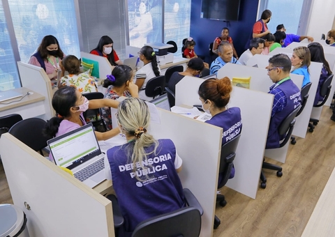 Carreta da Defensoria leva mutirão de atendimentos na zona leste de Manaus