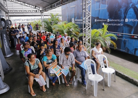 Carreta da Defensoria segue até hoje com atendimento na zona Leste de Manaus