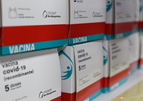 Amazonas recebe mais de 70 mil doses de vacina contra a Covid nesta terça