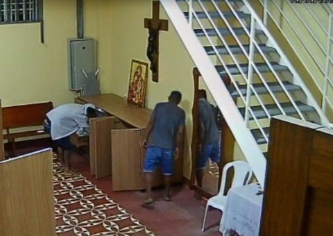 Criminosos invadem e fazem a limpa em igreja em Manaus 