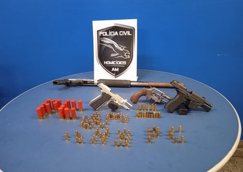 Suspeito de matar cinco rivais é preso com grupo armado em Manaus