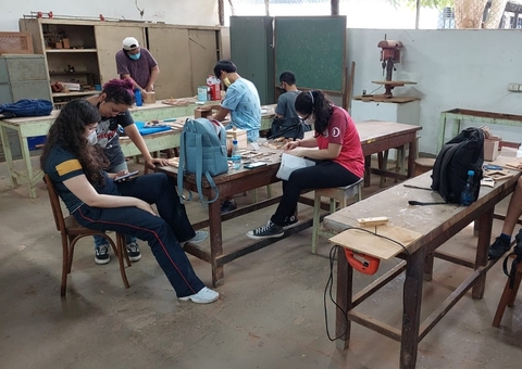 Pesquisa busca otimizar uso de resíduos de madeiras em comunidade do Rio Negro