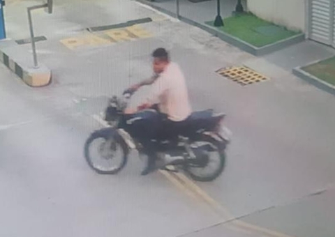Vídeo mostra vigilante ensanguentado saindo de condomínio após morte de servidora do TRT em Manaus