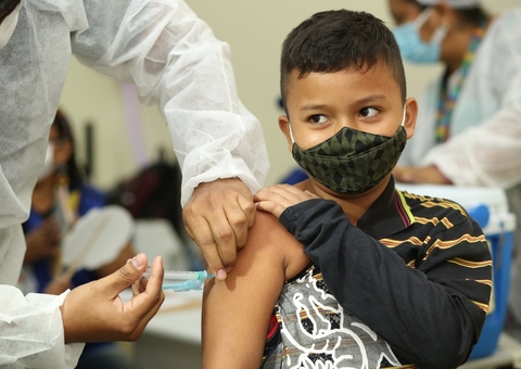 Vacinação contra a covid-19 acontece em 53 pontos de Manaus nesta semana