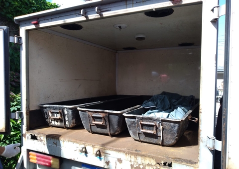 Corpos de adolescente decapitado e jovem torturado são encontrados em cemitério clandestino de Manaus