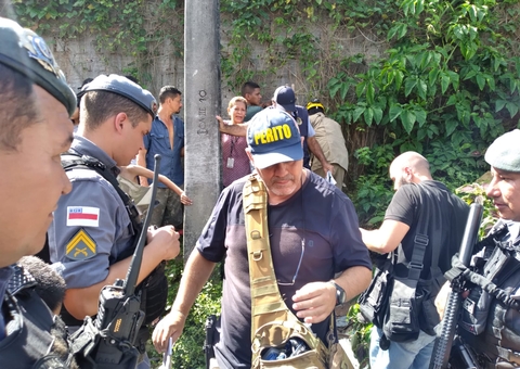 Homem encontrado em cova de cemitério clandestino em Manaus foi estrangulado 