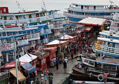 A desorganização dos portos de Manaus 
