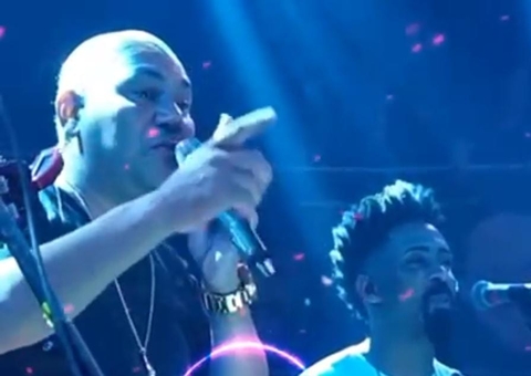 Chrigor canta seus maiores sucessos no fim de semana dos namorados em Manaus