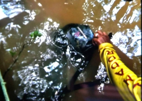 Mochila e notebook são encontrados em área de busca por indigenista e jornalista no Amazonas