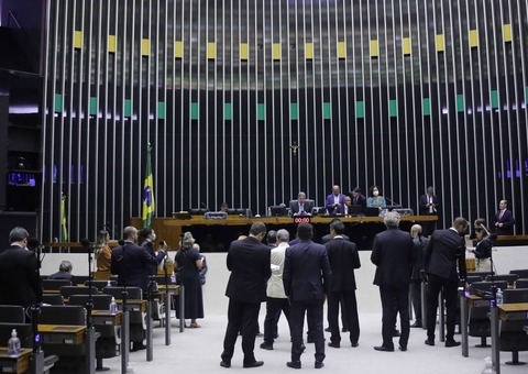 Câmara aprova texto-base de projeto que limita ICMS dos combustíveis