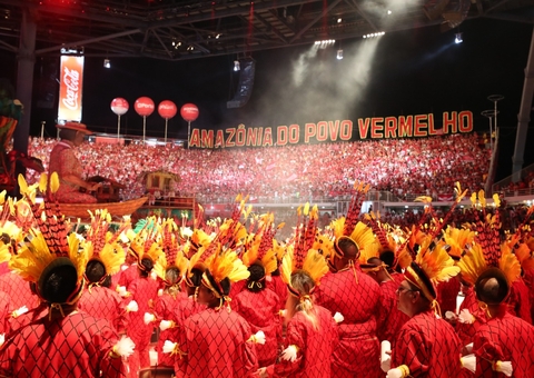 Garantido abre o Festival de Parintins celebrando a diversidade dos povos indígenas