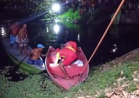 Criança morre afogada após cair em igarapé em Manaus; bombeiros encontram corpo