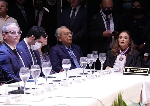 Amazonino prestigia posse da nova mesa diretiva do Tribunal de Justiça do Amazonas