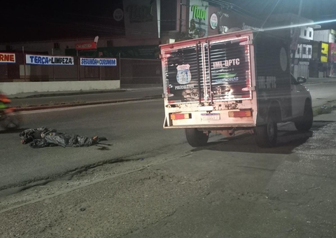 Homem é morto enquanto caminhava de madrugada em área comercial de Manaus