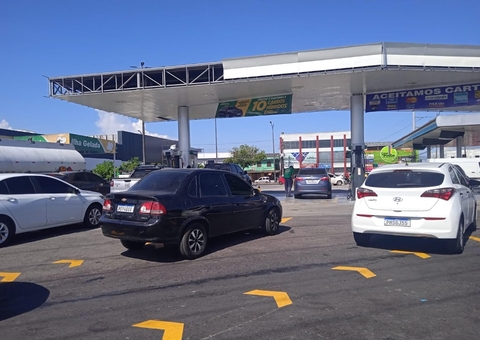 Ministro exige explicações sobre aumento no preço da gasolina: 'livre comércio não é liberou geral'
