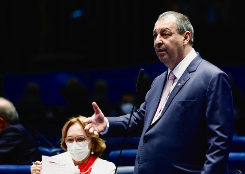 Com voto favorável de Omar, Senado aprova microcrédito para MEI e pessoas físicas