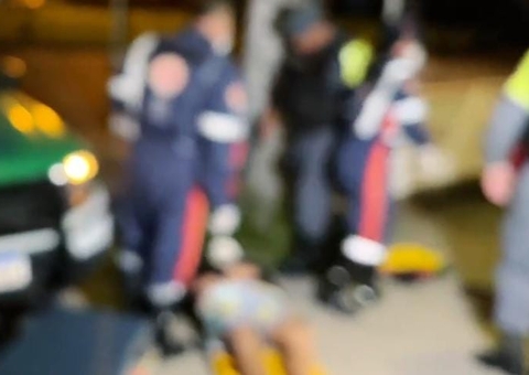 Homem pede ajuda em posto da PM após levar surra violenta em Manaus