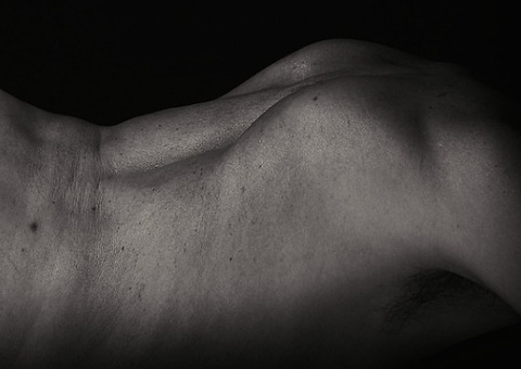 Tronco humano é encontrado boiando no Rio Negro, em Manaus