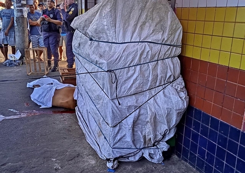 Homem é morto a tiros após ser perseguido no Centro de Manaus