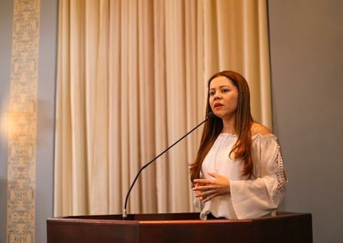Professora da Ufam é a mais nova membro da Academia de Literatura, Arte e Cultura da Amazônia