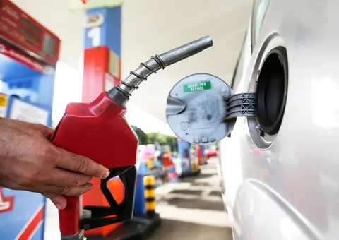 Petrobras reduz preço da gasolina a partir desta sexta 