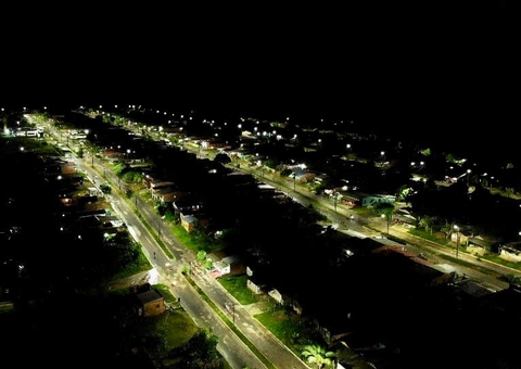 Implantação das luminárias LED em Urucurituba é finalizada