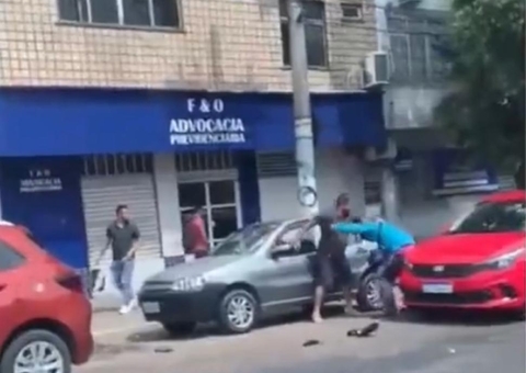 Vídeo mostra Fiscal da Zona Azul sendo agredido no Centro de Manaus