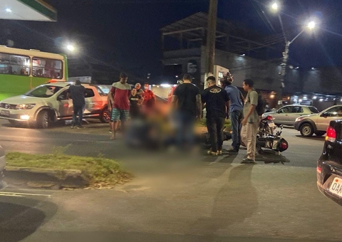 Acidente deixa vítima ferida e trânsito caótico em avenida de Manaus