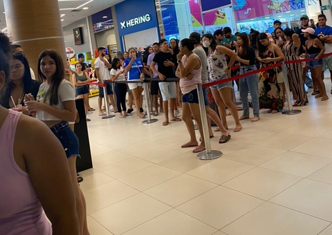 Venda de ingressos para show de Luísa Sonza e Jorge e Mateus tem fila quilométrica em Manaus