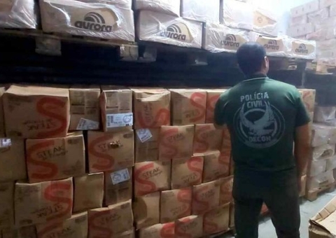 Alimentos vencidos são apreendidos em distribuidora em Manaus